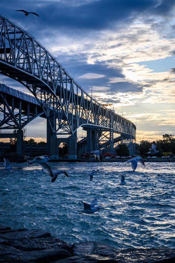 Days Inn By Wyndham Sarnia Harbourfront Luaran gambar
