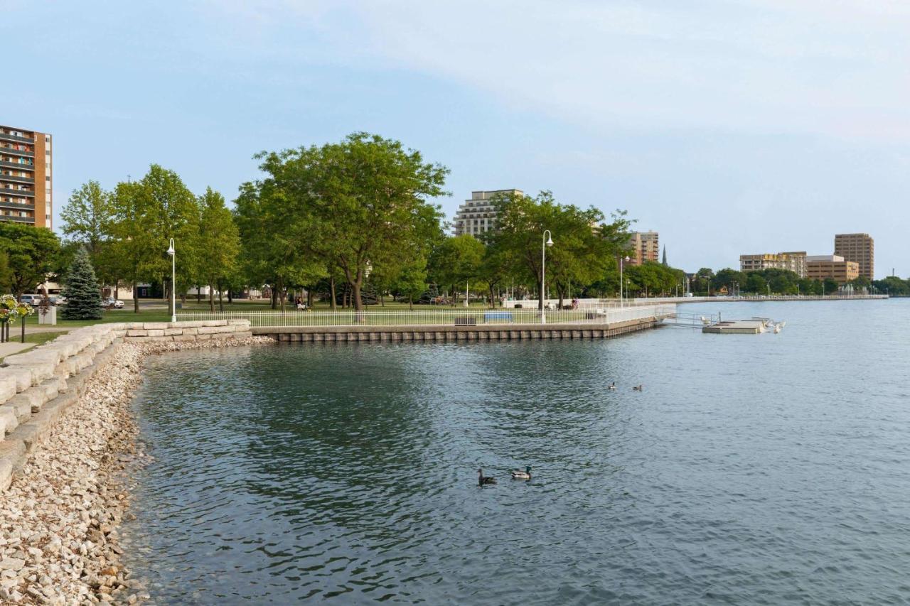 Days Inn By Wyndham Sarnia Harbourfront Luaran gambar