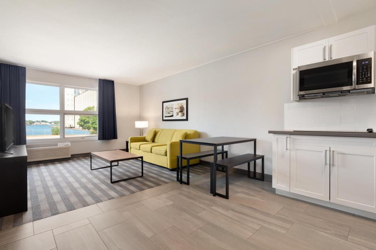 Days Inn By Wyndham Sarnia Harbourfront Luaran gambar