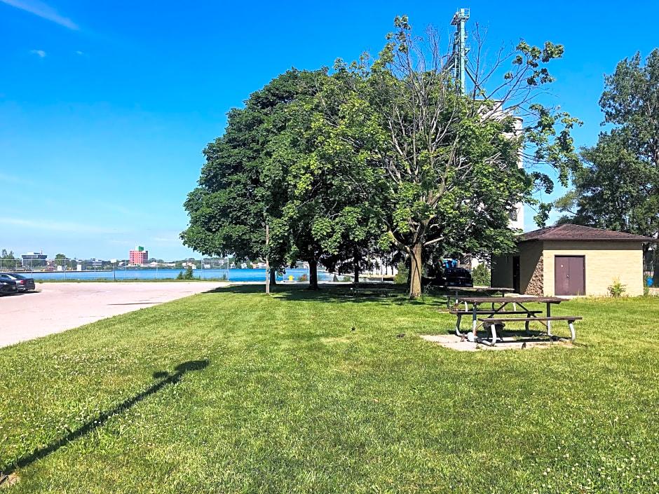 Days Inn By Wyndham Sarnia Harbourfront Luaran gambar